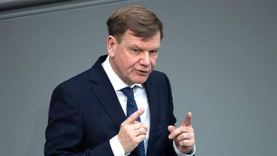 Talks on two-state solution must begin, German minister says on way to Israel