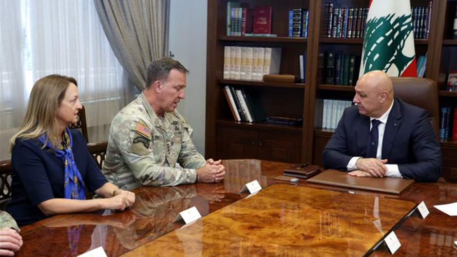 Lebanese President meets US CENTCOM chief