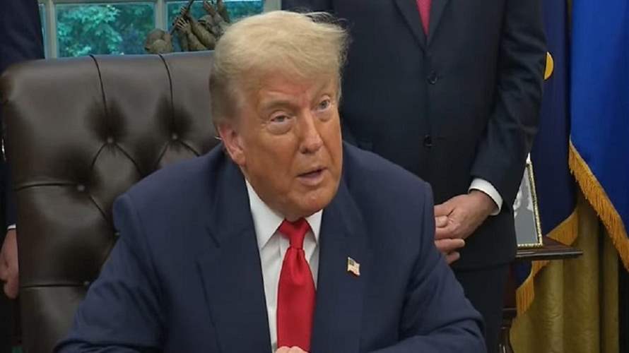ترامب يفرض رسومًا جمركية مرتفعة على عشرات الدول