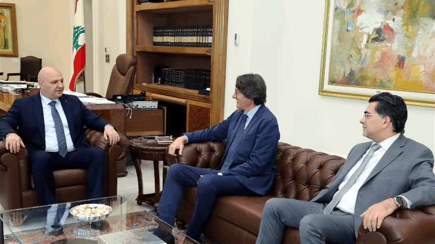 لقاء جمع المدير الإقليميّ لمنظمة " الاونيسكو" في بيروت بالرئيس عون: اطلاع على نشاطات المكتب الإقليميّ