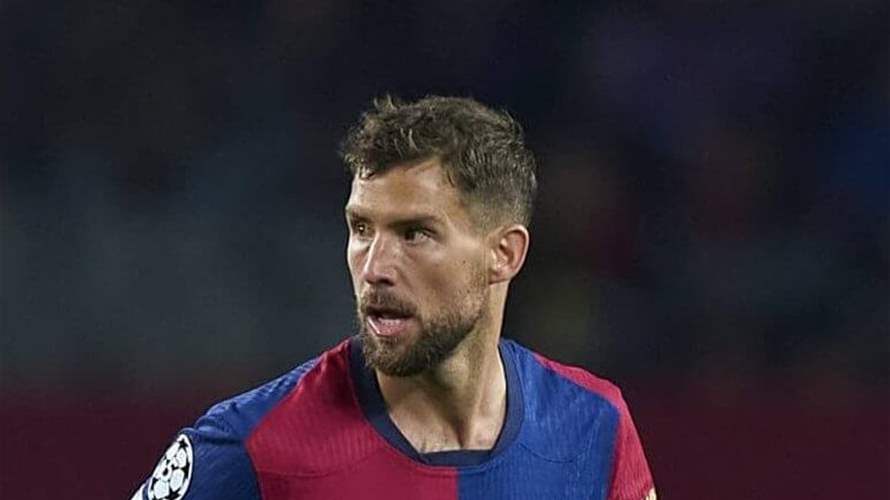 مدافع برشلونة اينيغو مارتينيس في طريقه الى النصر السعودي