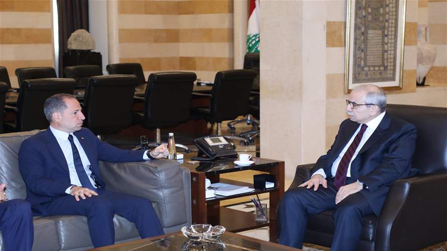 سامي الجميل من السراي: على إيران أن تحترم قرار لبنان وسيادته ومصلحته