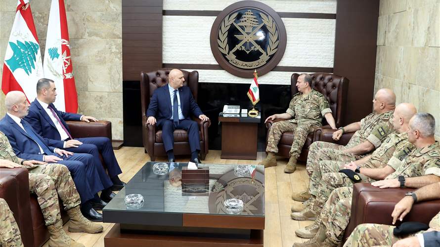 رئيس الجمهورية زار اليرزة معزيًا بشهداء وادي زبقين وتفقّد جريحًا في مستشفى الجعيتاوي