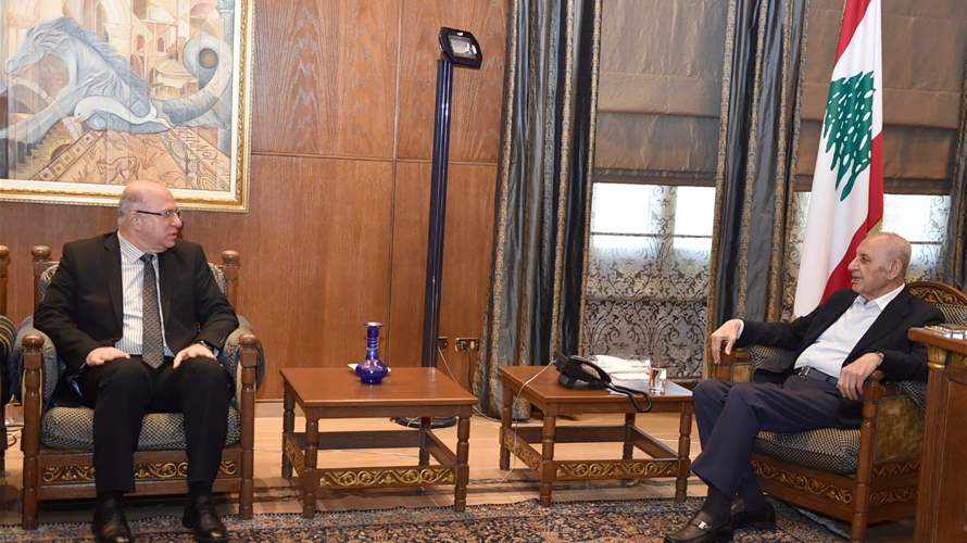 وزير العمل: رئيس الحكومة العراقية أعطى القرار للجنة الفنية لزيارة لبنان