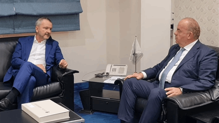 الحاج بحث مع الجانب الفرنسي في سبل تعزيز التعاون وتوسيع خدمات النطاق العريض عبر "Eutelsat"