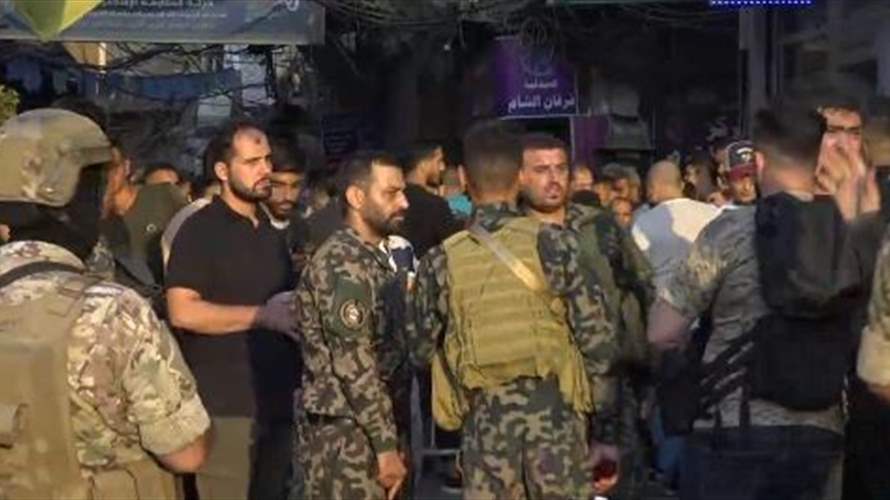 الجيش اللبناني يتسلّم السلاح الفلسطيني من مخيّم برج البراجنة...والعملية وُصفت بـ"السلسة" 