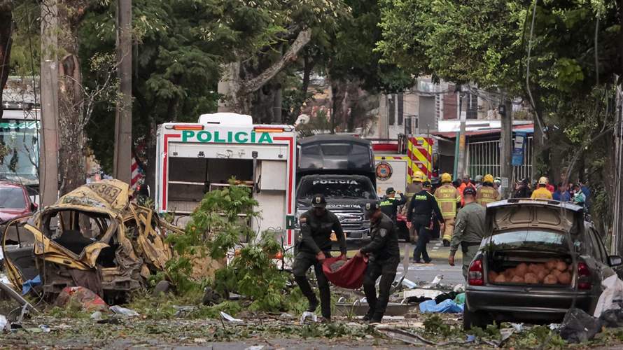 خمسة قتلى و36 جريحا في هجوم بقنبلة على قاعدة جوية في كولومبيا
