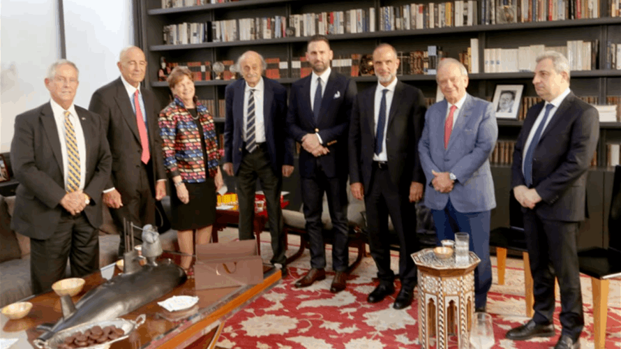 جنبلاط بحث في آخر المستجدات مع باراك والوفد الأميركيّ