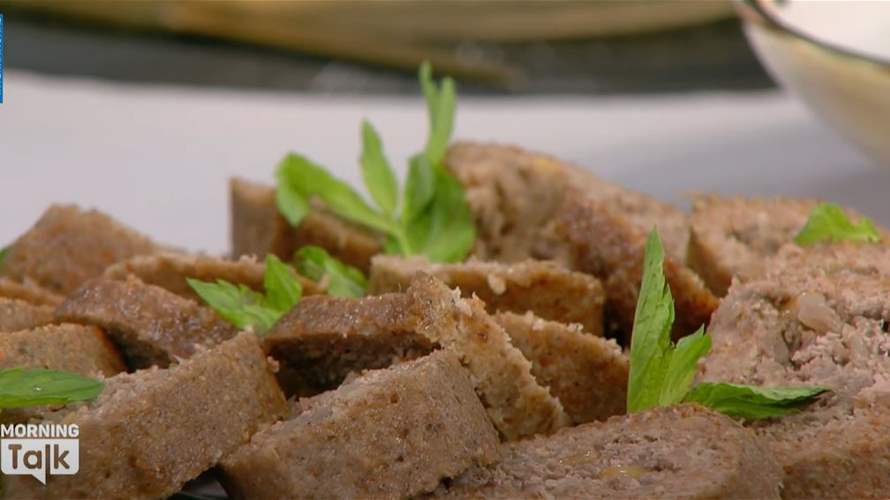 الكبة المشوية... طبق مميز وهذه طريقة تحضيره مع الشيف حنا طويل (فيديو)