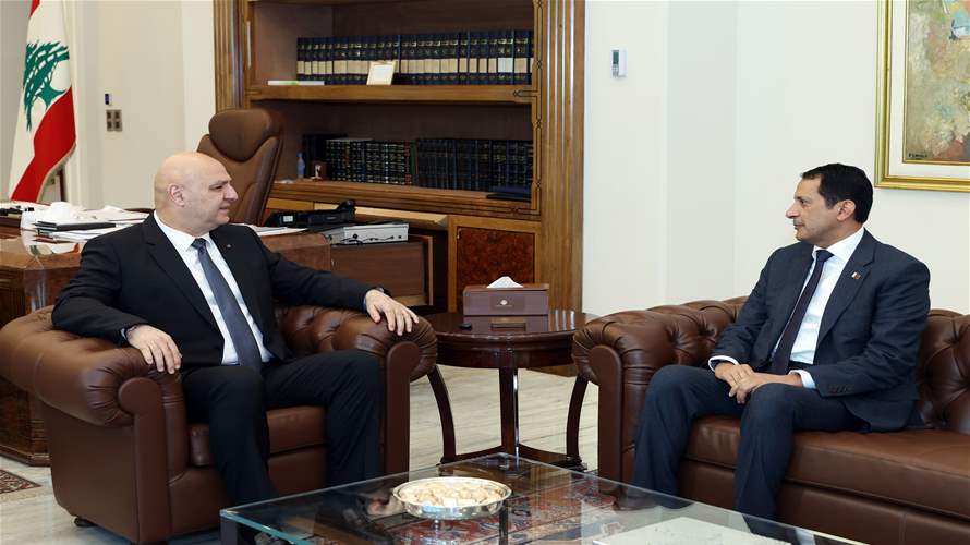 السفير القطري لدى لبنان الشيخ سعود بن عبد الرحمن آل ثاني أكد للرئيس عون استمرار دعم دولة قطر للبنان في مختلف المجالات وحرصها على تعزيز التعاون بين البلدين الشقيقين
