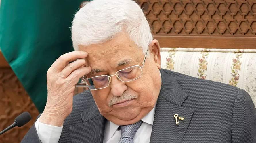 مسؤول أميركيّ: الولايات المتحدة ترفض منح تأشيرات لـ80 مسؤولًا فلسطينيًا بينهم عباس