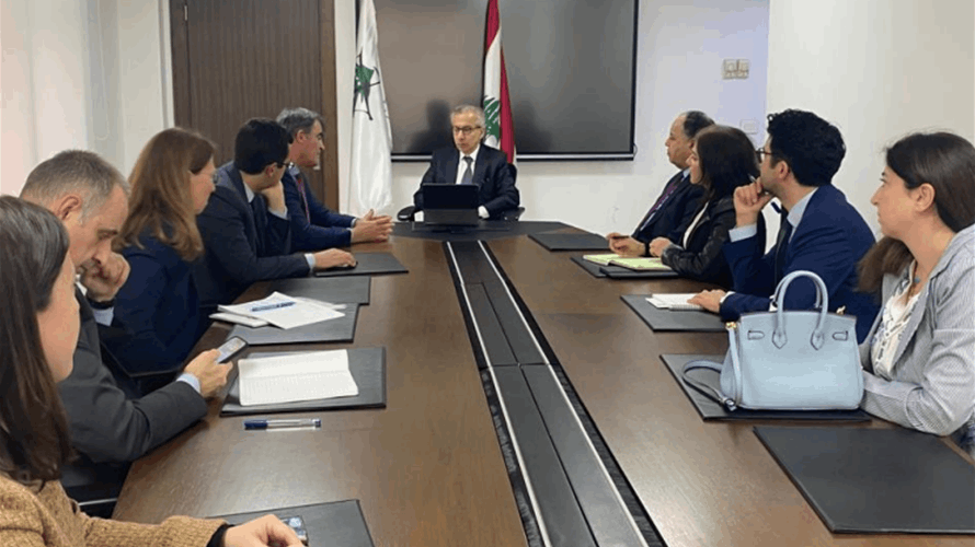 وزير الاقتصاد لـ”الجمهورية”: أولوية لحماية المودعين وخطة لاستعادة الثقة والانخراط بالاقتصاد الدولي