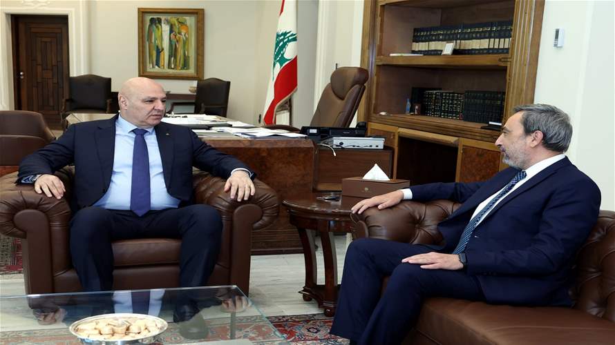 النائب عماد الحوت من قصر بعبدا: قدمت للرئيس عون دراسة بعنوان "استراتيجية الأمن القومي وبناء دولة المواطنة والمؤسسات" متمنياً على الرئيس التعجيل بطرح هذا الموضوع المهم الذي ورد في خطاب القسم والذي يساهم في جمع اللبنانيين على رؤية مشتركة للبنان