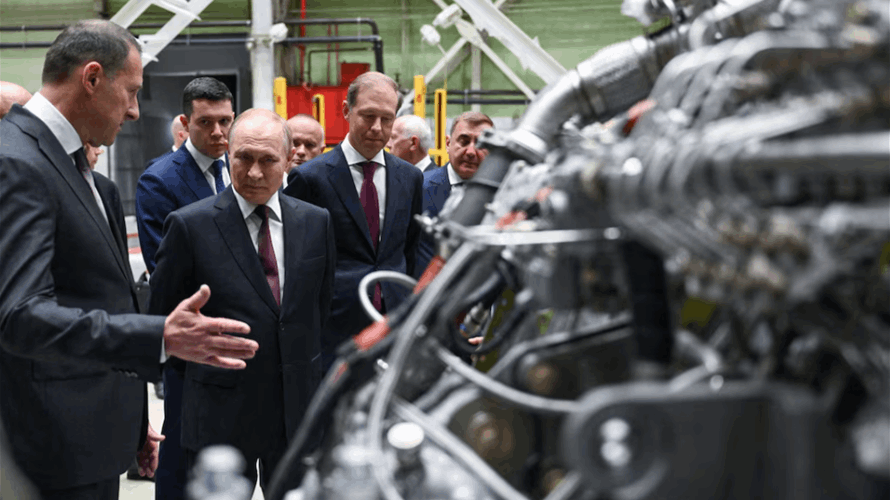 Putin urges Russia's aerospace industry to develop rocket engines