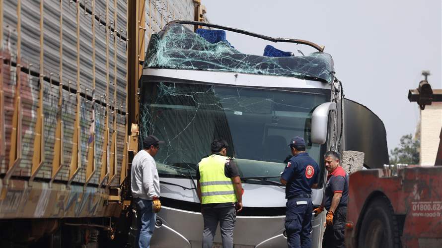 قتلى وعشرات الجرحى في اصطدام قطار بحافلة في المكسيك