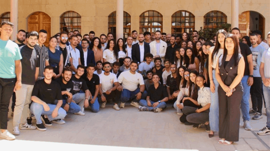 النائب جنبلاط إلتقى الأباتي سمعان وعرض مع وفود مطالب وإحتياجات خدماتية وحياتية