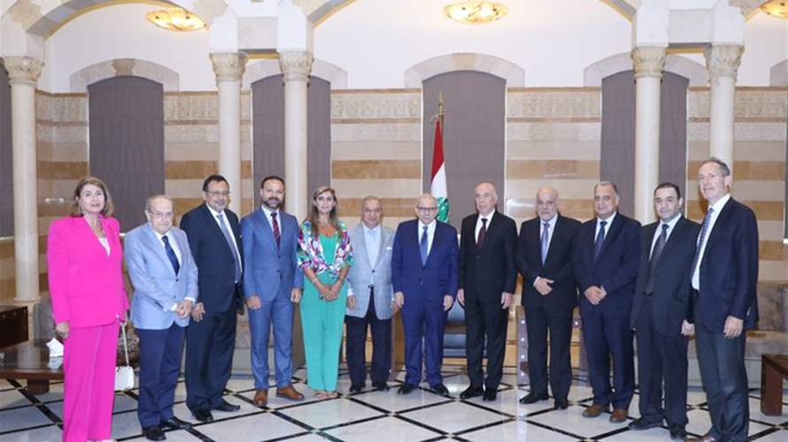سلام: لا أحد مخوّل بحمل السلاح إلا الأجهزة الأمنية الرسمية