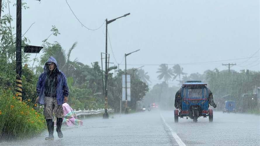 China's Shenzhen to evacuate 400,000 ahead of typhoon: Authorities