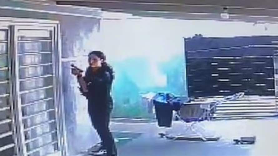 "إن لم تكوني لي فلن تكوني لأحد"... احتجز ابنة زوجته 22 سنة وأنجب منها 3 أطفال ثم أنكر جريمته: إليكم التفاصيل