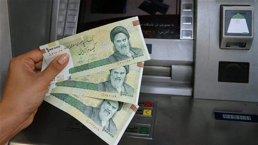 بعد إعادة فرض العقوبات... العملة الوطنية في إيران تبلغ أدنى مستوياتها أمام الدولار 