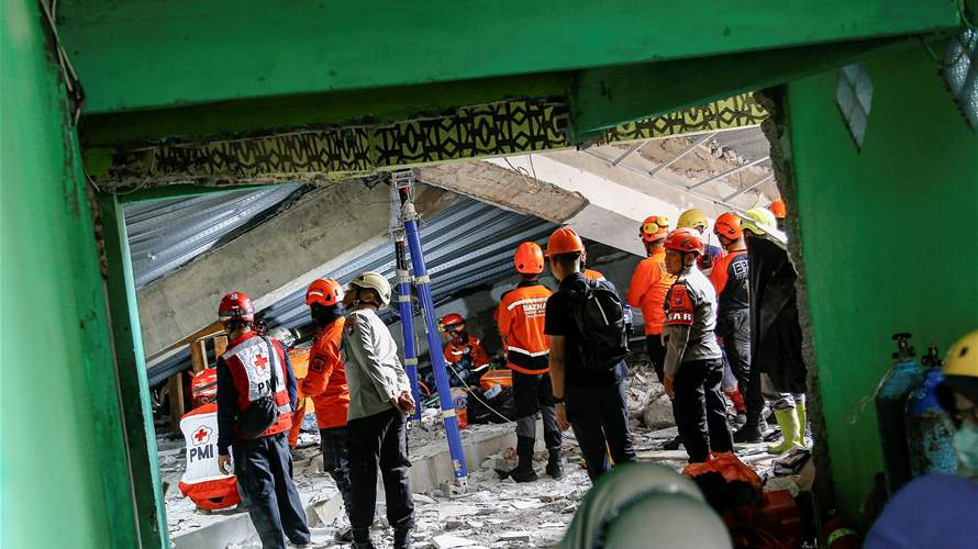 إرتفاع عدد قتلى إنهيار مدرسة في إندونيسيا إلى 36