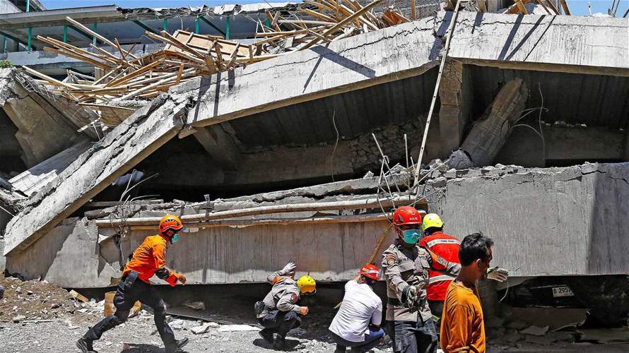حصيلة انهيار المدرسة في إندونيسيا ترتفع الى 45 قتيلا