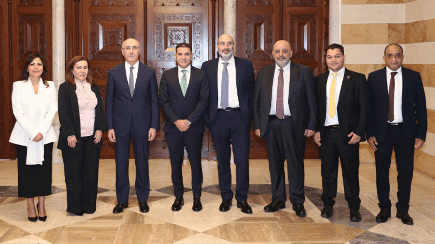 الحجار بحث مع وفد مصري في مجالات التحول الرقمي والتقى نقابة المحامين لبحث ملف السجون