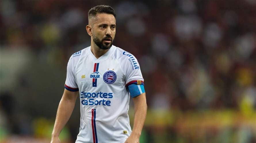 البرازيلي الدولي إيفرتون ريبيرو يكشف عن إصابته بالسرطان