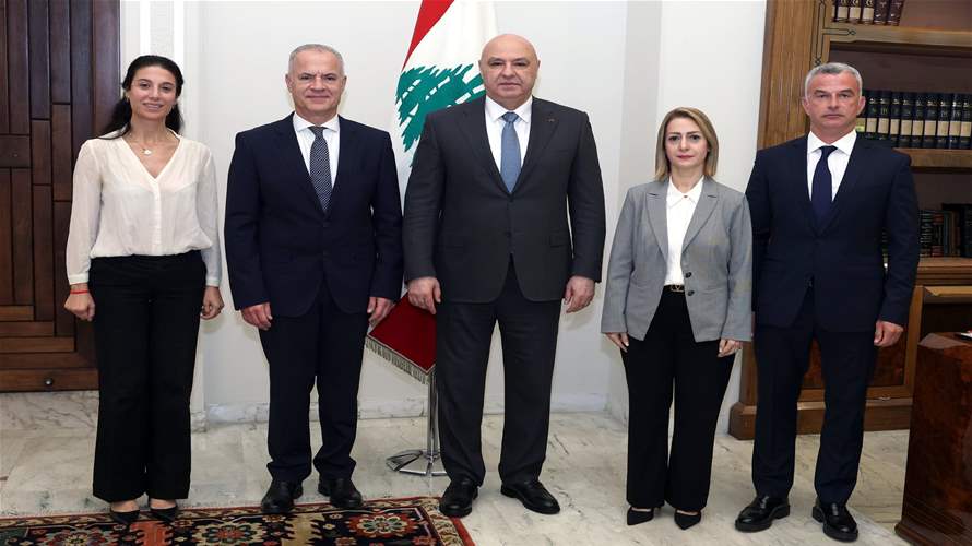 الرئيس جوزاف عون التقى أربعة سفراء لبنانيين عُيّنوا حديثًا في الخارج وزوّدهم بتوجيهاته قبيل انتقالهم إلى مراكز عملهم الجديدة وهم: ميلاد رعد (الصين) وديما فرح (أرمينيا) وجان مراد (قبرص) ويوسف جبر (صربيا)