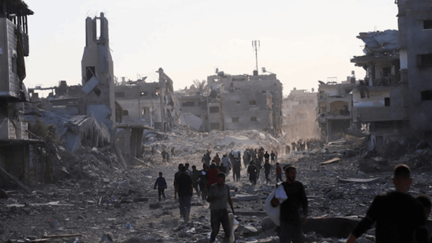 Thousands of Gazans begin heading north as ceasefire announced