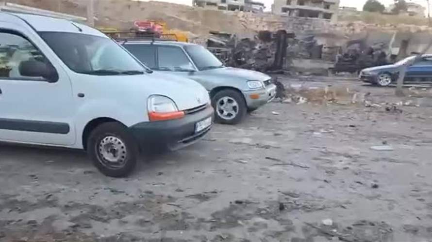 بعد الغارات الإسرائيلية... هكذا تبدو الصورة على طريق المصيلح (فيديو)