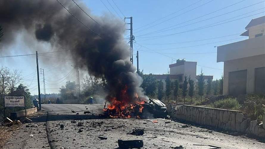 استهداف سيارة في بلدة قلاويه في قضاء بنت جبيل (صورة)