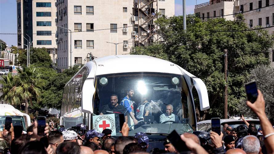 Buses carrying Palestinian prisoners arrive in Gaza's Khan Yunis: AFP 