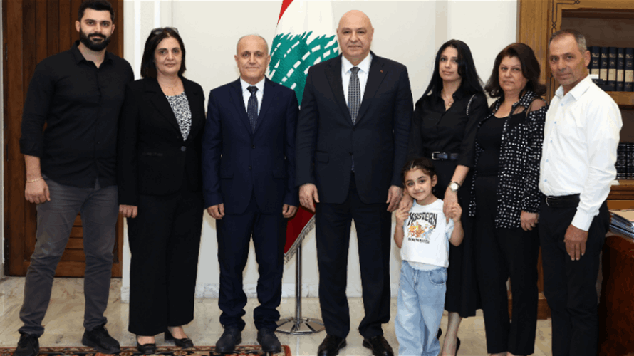 الرئيس عون أكد أمام عائلة الرائد الشهيد جوزاف حنا وقوفه الى جانبهم وكل عائلات شهداء الجيش