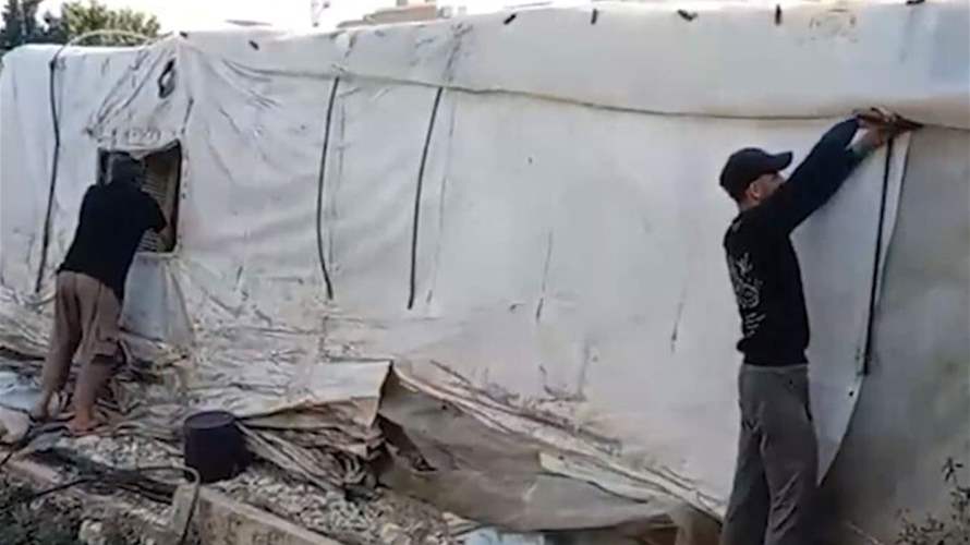 ازالة تجمع لخيم النازحين السوريين في الصرفند