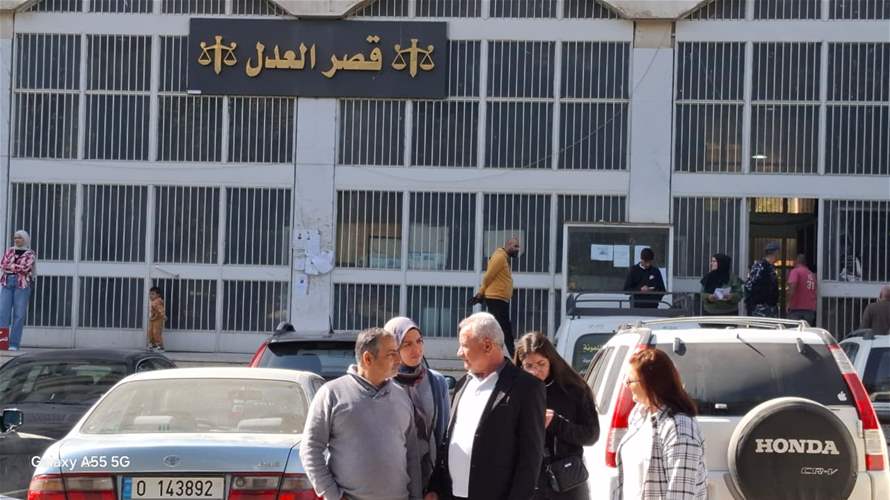 مثول الصحافي محمد علي أحمد أمام النيابة العامة الاستئنافية في زحلة ملتزمًا الصمت
