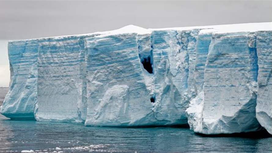 غالبية الرفوف الجليدية قد تنهار بحلول عام 2300... والعلماء يدقون ناقوس الخطر