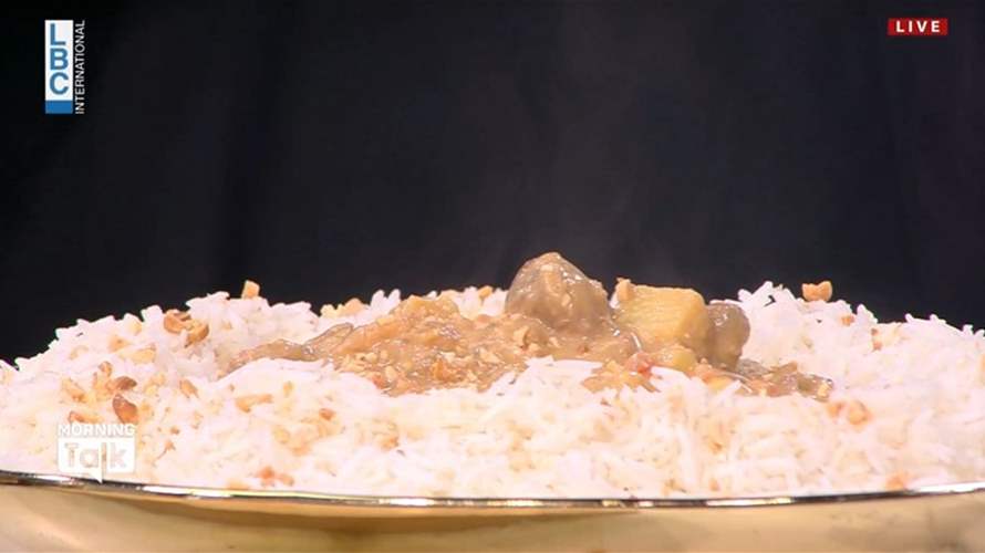 يخنة اللحم بصلصة زبدة الفول السوداني... خطوات سهلة وسريعة الإعداد (فيديو)