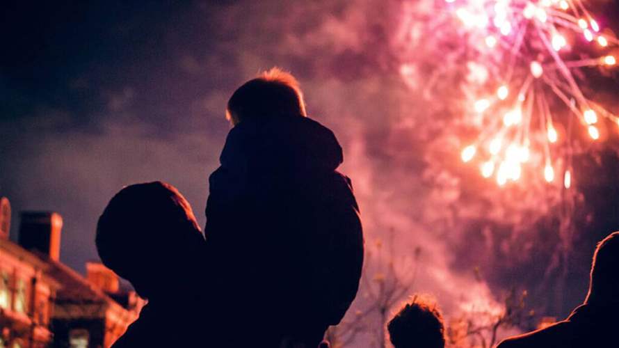 الألعاب النارية قد تؤدي للإصابة بحالة ضعف سمع خطيرة... هذا ما حذّر منه الخبراء!