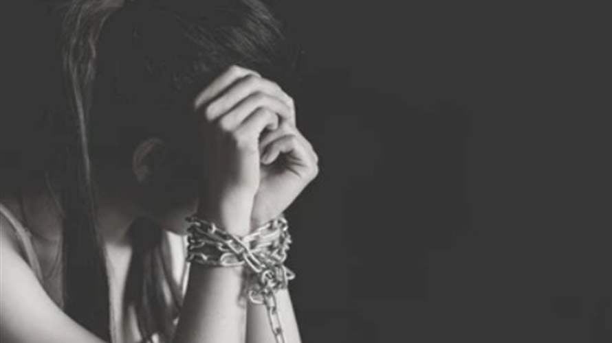 تعرّضت لأشنع أنواع التعذيب على يد أصدقائها لأنهم "لم يعودوا يحبونها"... وهكذا عثرت عليها الشرطة!