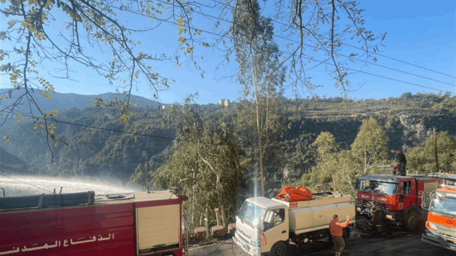 الدفاع المدني يخمد حريقًا في عين التينة - الضنية