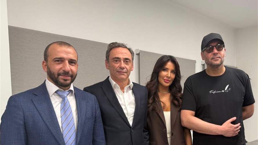 هنيبعل القذافي برفقة فريقه القانوني في مديرية القوى الامن الداخلي بعد خروجه من مكان توقيفه (صور)