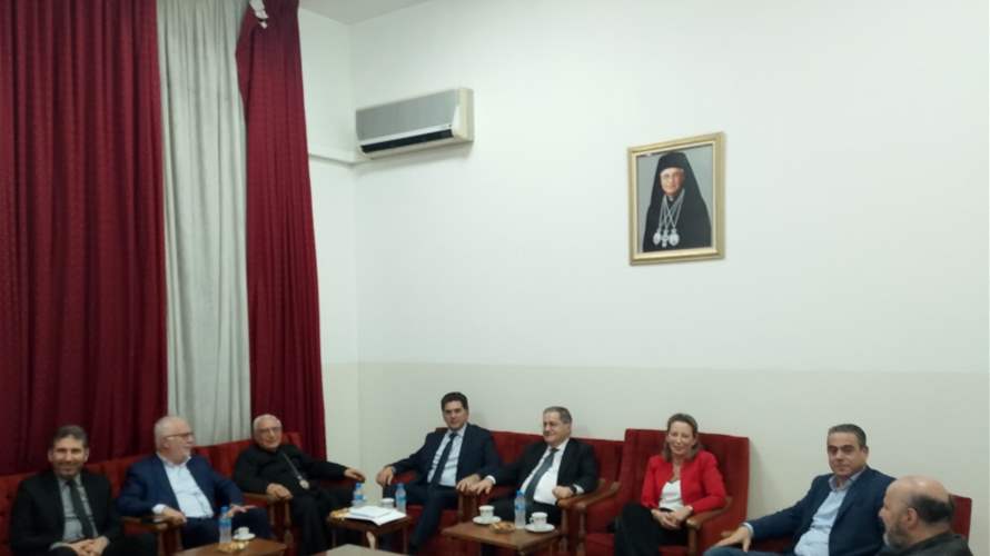العبسي مترأسا اجتماع وزراء ونواب الكاثوليك: للتشدد في المحافظة على المواقع العائدة للطائفة 