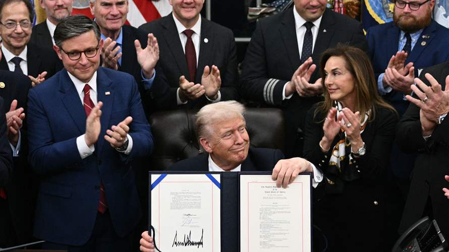 Trump signs bill to end record-breaking US shutdown