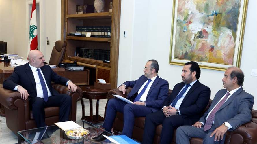 الرئيس عون أمام وفد الإتحاد العربي للإنترنت والإتصالات: نثمن مبادرات الإتحاد ونرحب باختيار لبنان مقرًا لمشروع الحاضنة العربية لمشاريع الذكاء الإصطناعي