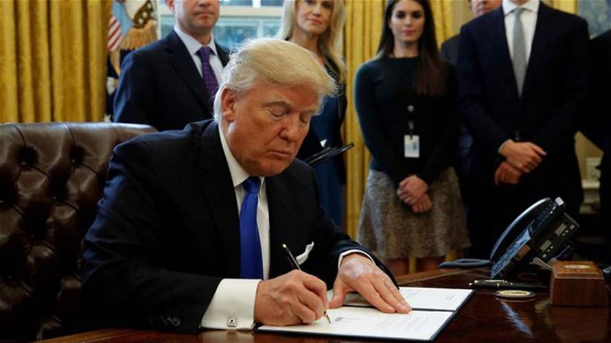 ترامب يوقّع مشروع قانون نشر وثائق إبستين