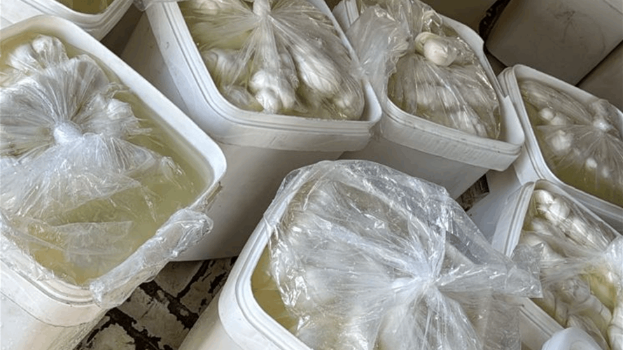 الجمارك: توقيف سيارة "فان" محملة بكمية من الاجبان السورية المهربة