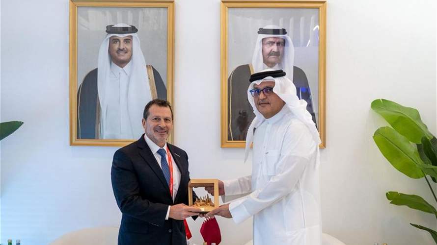 شحادة يلتقي وزير الاتصالات وتكنولوجيا المعلومات الإماراتي لبحث تعزيز التعاون بين البلدين