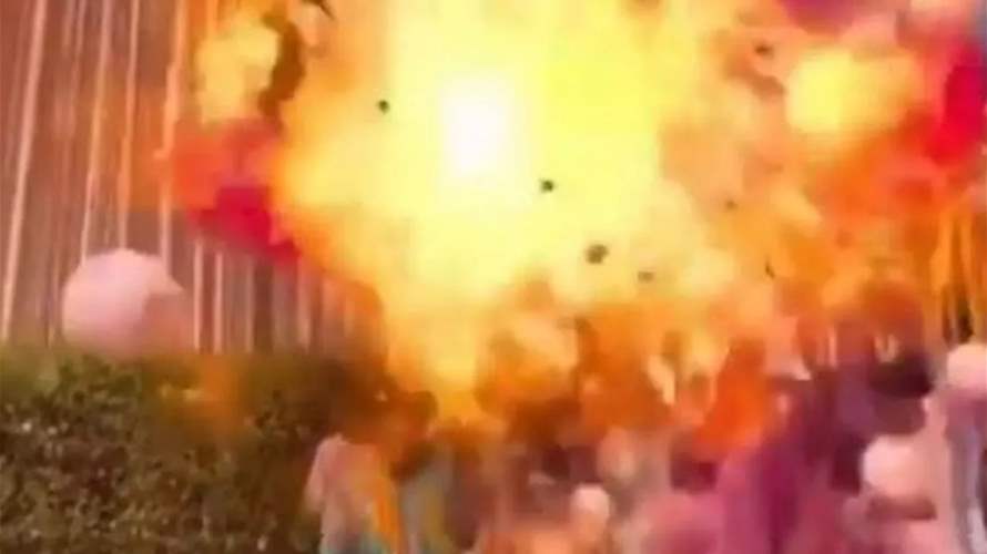 في مشهد صادم... "ترند" يشعل عروسين يوم زفافهما وهذا ما حصل (فيديو)