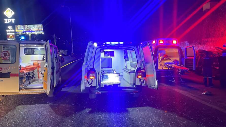 حادث سير على اوتوستراد عمشيت